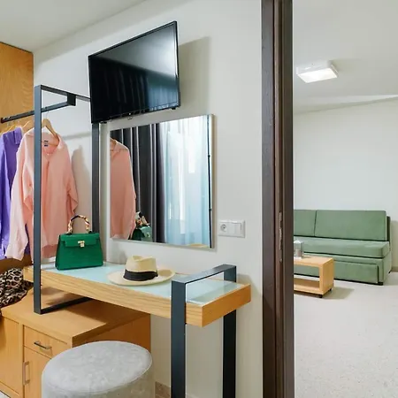 Encanto Village -apartments Διαμέρισμα