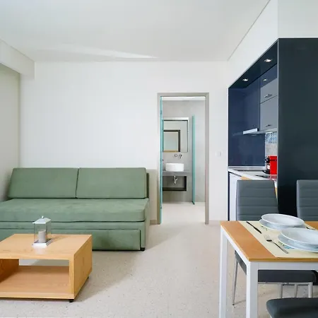 Encanto Village -apartments アパート *