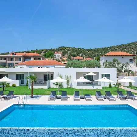 Encanto Village -apartments